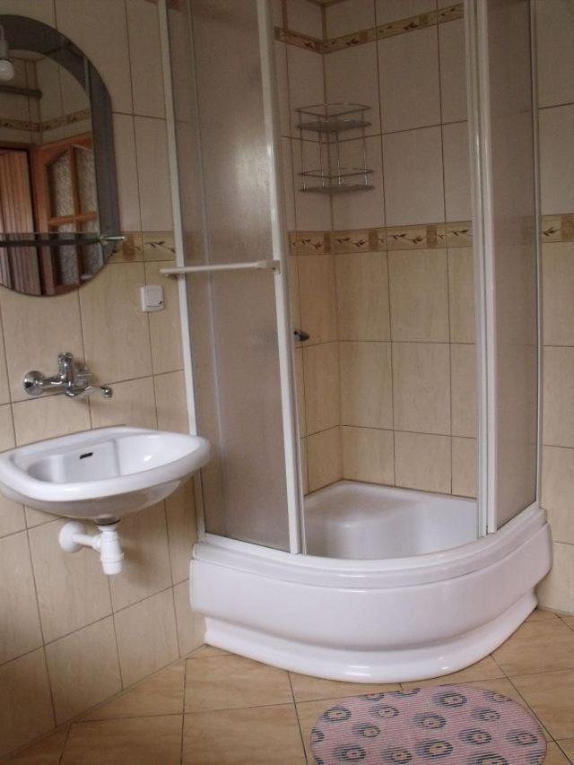 Gorolik U Kwietniow-Centrum Bukowiny- Mozliwosc Wyzywienia Bukowina Tatrzanska Ngoại thất bức ảnh